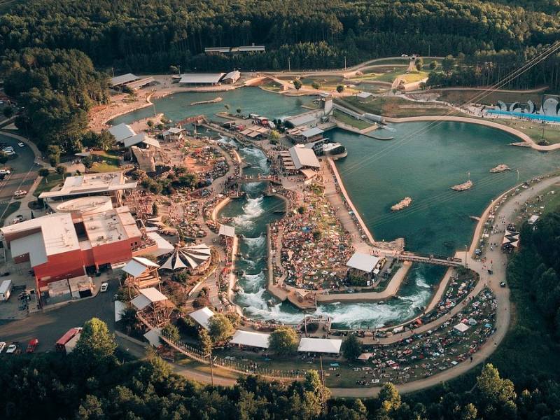 Arts & Entertainment